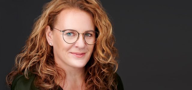 Headshots mit Persönlichkeit - selbstbewusst und sympathisch Headshots mit Persönlichkeit - selbstbewusst und sympathisch