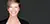 Personal Branding Headshot Foto bzw. Businessportrait von Svenja auf dunklem Hintergrund
